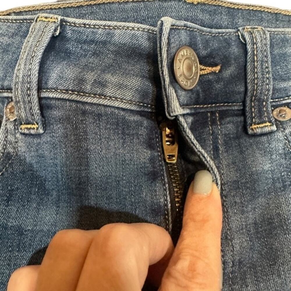 American Eagle Blue Cuffed Trim Basic Casual Deni… - image 5